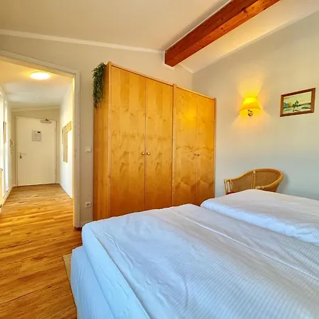 Apartment Komfortable In Mit Balkon